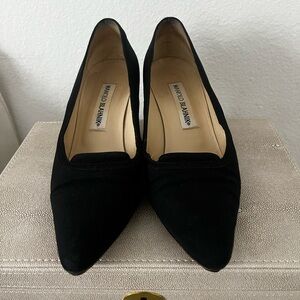 Manolo Blahnik Black Pointed-Toe Satin Pumps